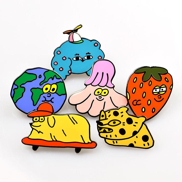 Custom Hard Enamel Pins Custom Shape Fashion Pins For Clothes