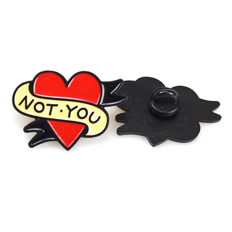 Custom Heart Shaped Pin Badges Bulk Metal Tin Button Badge