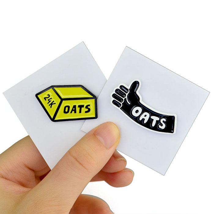 Custom Enamel Pin With Backing Card Funny Pin Badge Wholesale