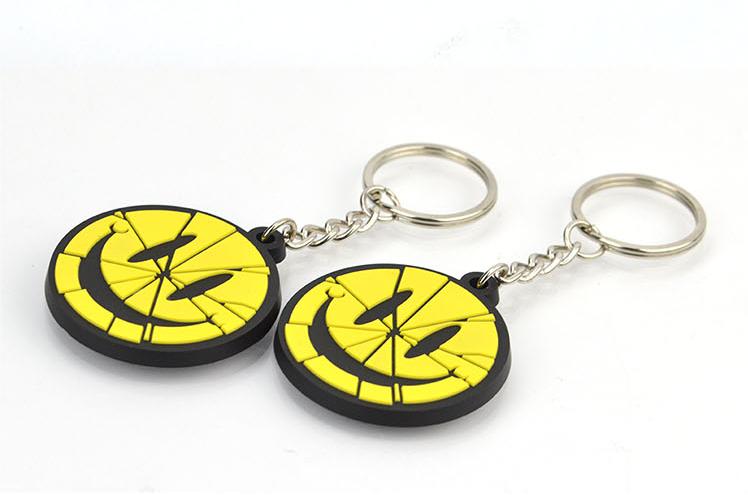 No Minimum Personalized Smiley Face Rubber Keychains PVC Keyring Cartoon Gift