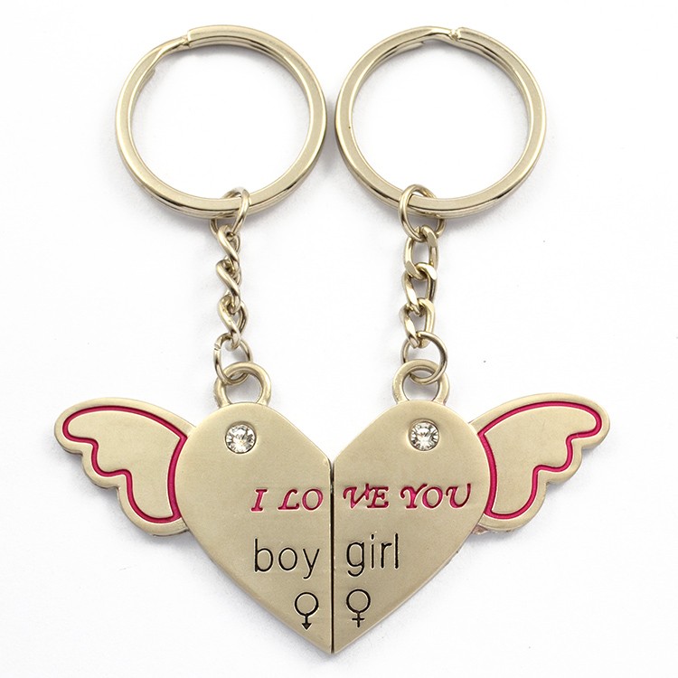 Wholesale Custom Heart-Shaped Keyrings Letters Metal Couple Key Chains With Logo