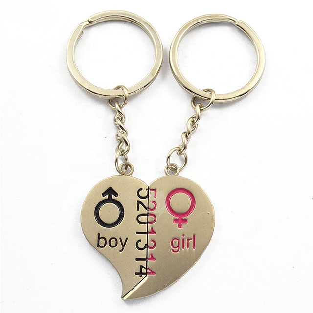 Wholesale Custom Heart-Shaped Keyrings Letters Metal Couple Key Chains With Logo