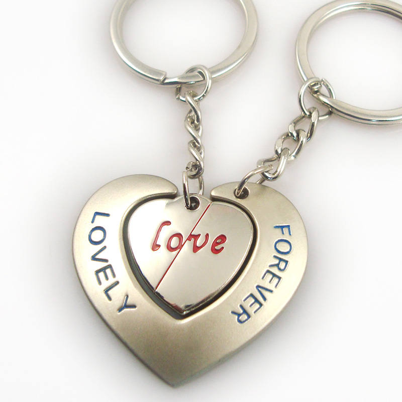 Wholesale Creative Heart Love Puzzle Couple Keychains Metal Double Key Ring