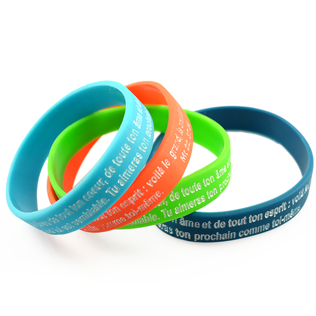 Customized Outdoor Sports Bracelet Rubber Silicone Wristbands