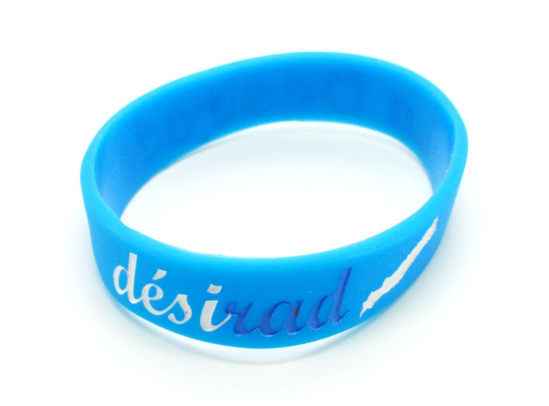 Personalized Silicone Bracelets Fashionable Sports Wristbands With Debossed Logo