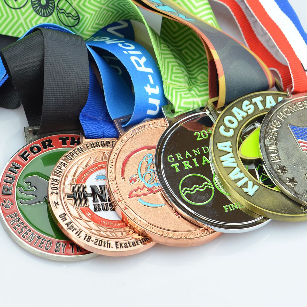 Customizable Logo Casting Metal Medallion Trophies Plated Sports Award Medals with Ribbon for Graduation Anniversary