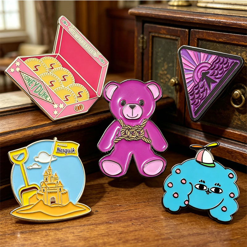 No Minimum Custom 2d 3d logo Metal Pin Badge Engraved Metal Badge Custom-lapel-pins for Clothes
