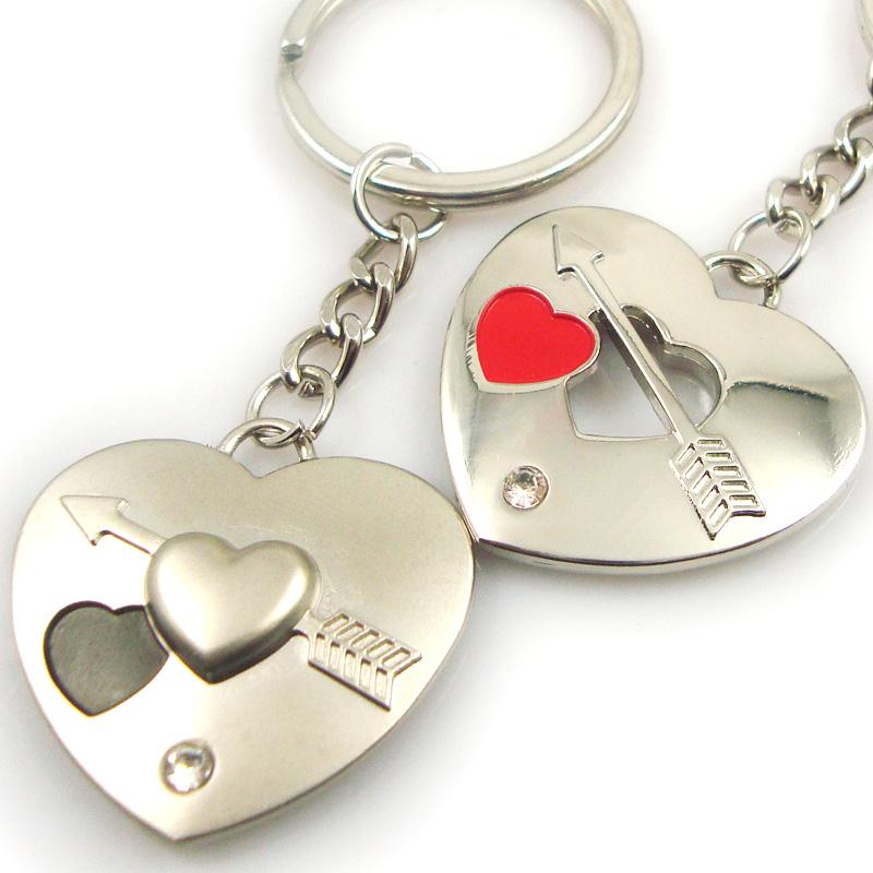 Fashion cheap metal keychain wedding gifts for couple