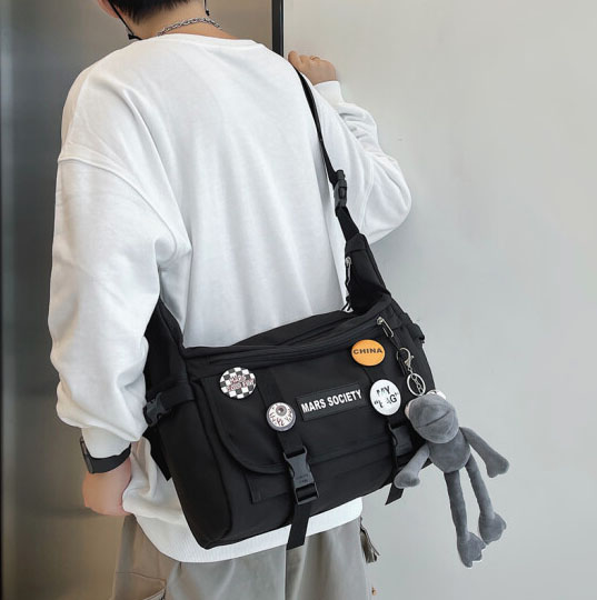 Cute Backpack Pins Bulk Custom Fashion Unique Enamel Lapel Pins For Backpacks